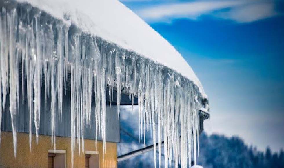 Roof leaks in winter